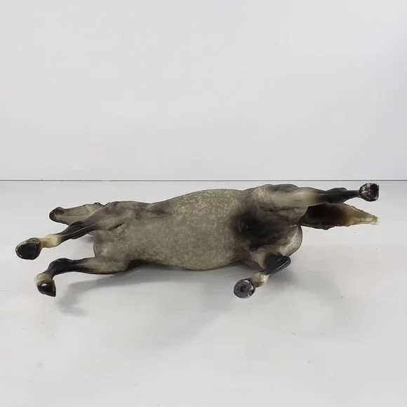 Breyer Horse Classic Hugo Saddle Club Eventing Dapple Grey Black Beauty #61105 - Picture 7 of 13